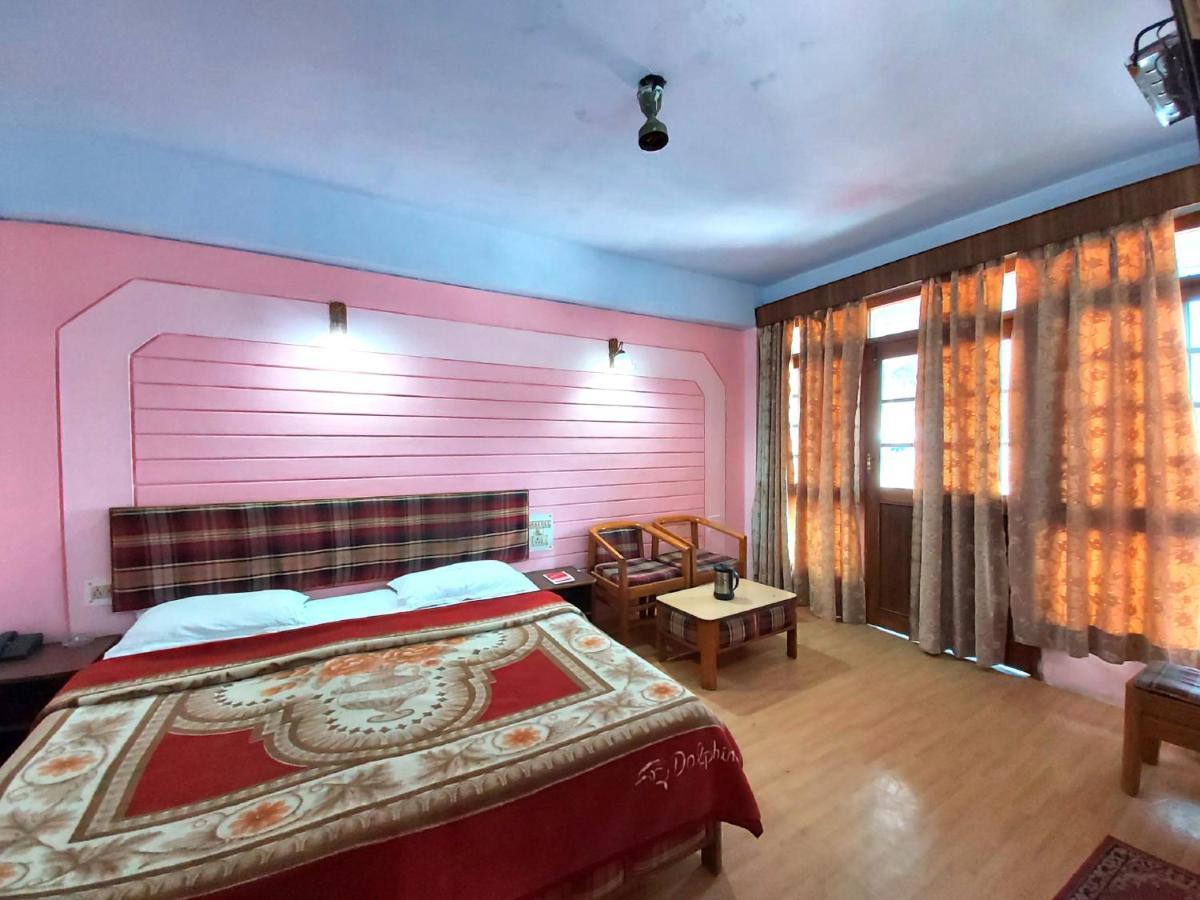 Hotel Radhe Continental Nainital Eksteriør billede