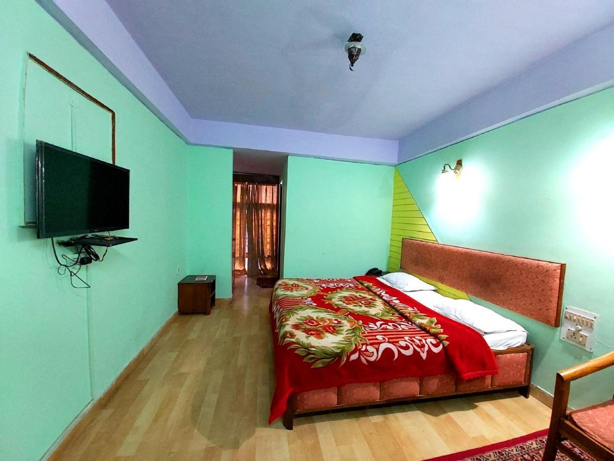 Hotel Radhe Continental Nainital Eksteriør billede