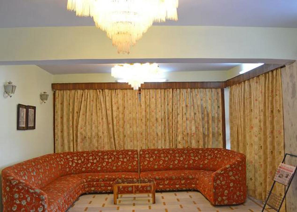Hotel Radhe Continental Nainital Eksteriør billede